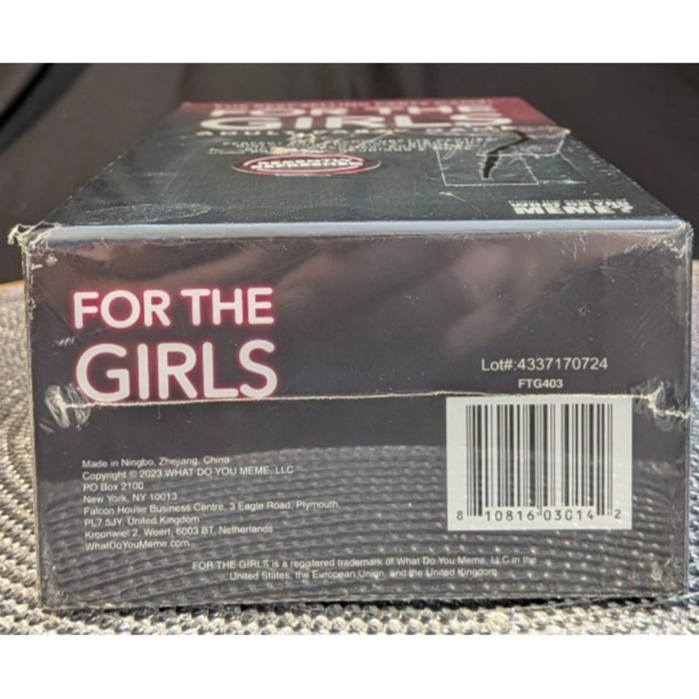 What Do You Meme? For the Girls Adult Party Game COMPLETE - Picture 5 of 8